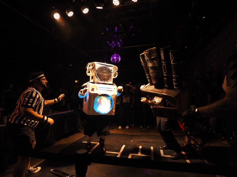 Giant Robot Fight Club photograph 4